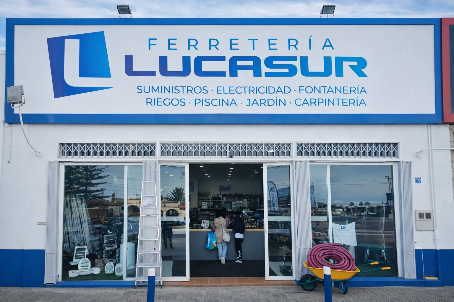 Foto ferreteria en Sanlucar de barrameda Ferreteria lucasur